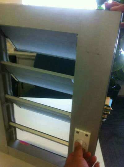 鋁合金手動百葉窗